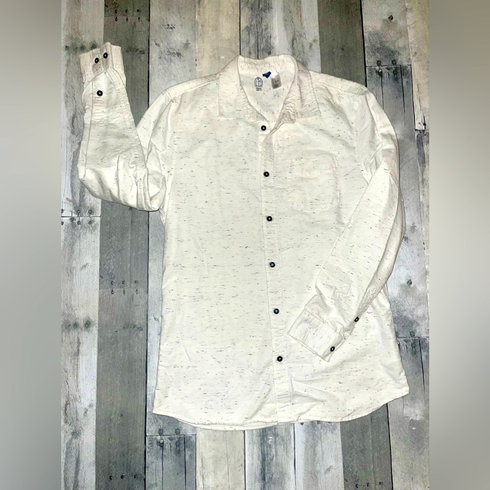 DIVIDED Button Down Shirt